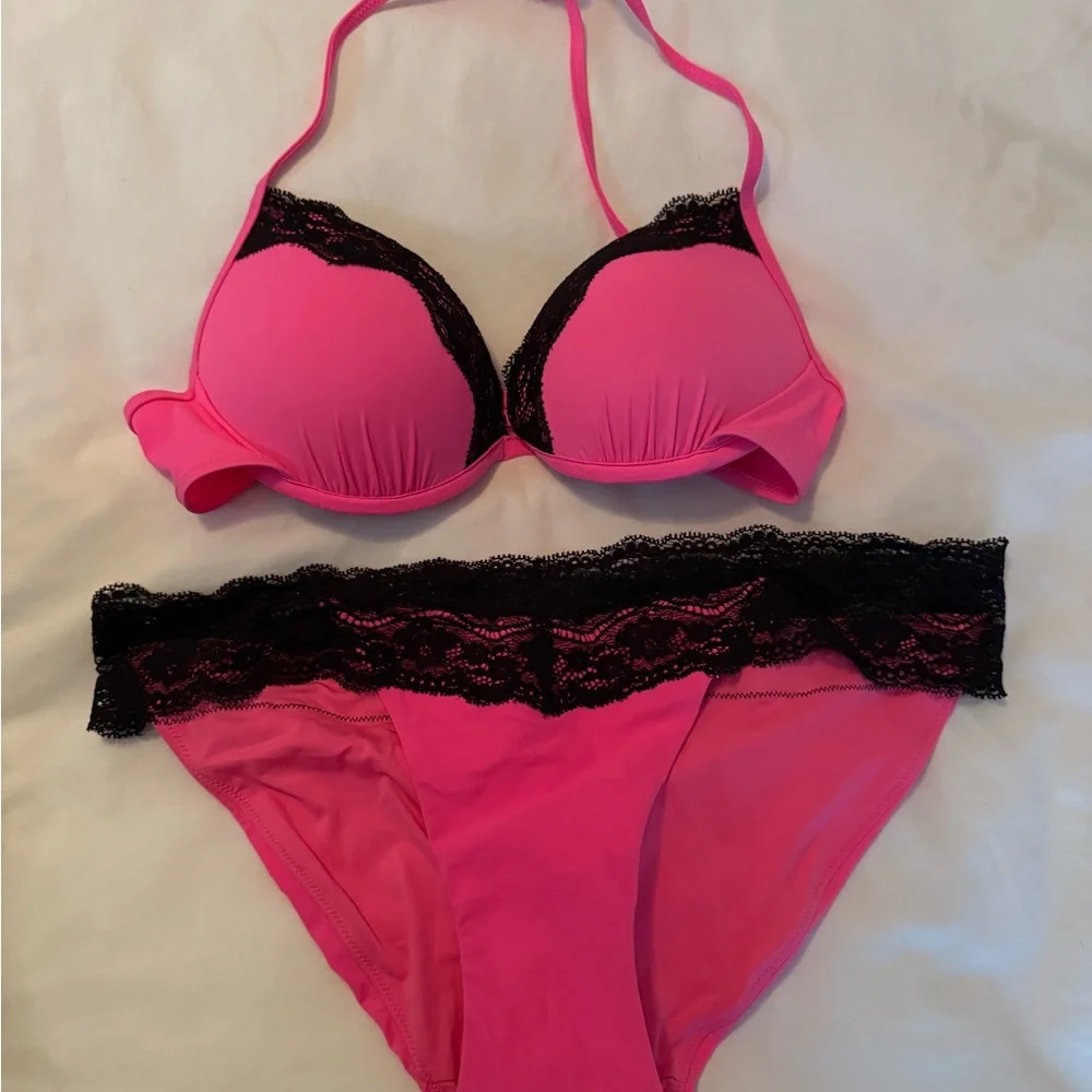 Victoria's Secret Pink and Black Push-Up Bra New no tags - Picture 1 of 4